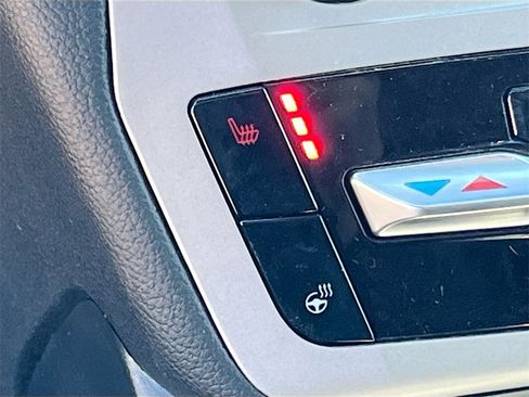 Used 2023 Ford Explorer XLT w/ Equipment Group 202A image 19