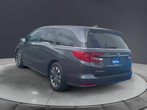 Used 2024 Honda Odyssey EX-L image 3