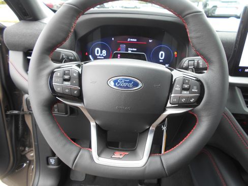 New 2026 Ford Explorer ST image 4
