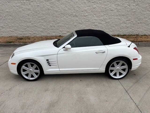 Used 2005 Chrysler Crossfire Limited RWD image 17