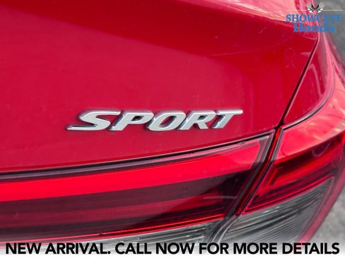 Used 2022 Honda Civic Sport image 13