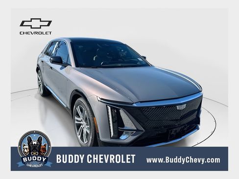 Used 2025 Cadillac Lyriq Luxury w/ LPO, Floor Liner Package image 1