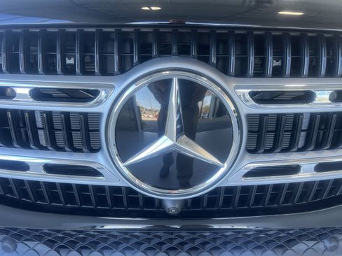 Certified 2025 Mercedes-Benz GLE 450e 4MATIC image 5