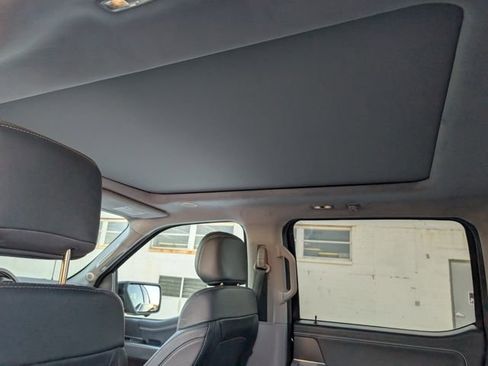 Used 2021 Ford F150 Limited image 12