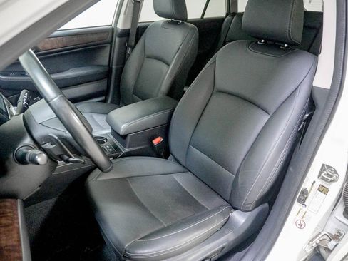 Used 2016 Subaru Outback 2.5i Limited image 19