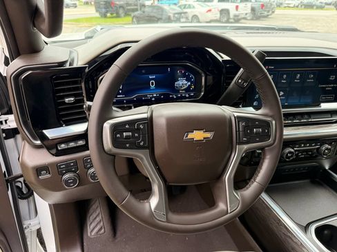 Used 2024 Chevrolet Silverado 3500 LTZ w/ LTZ Convenience Package AWD/4WD image 14