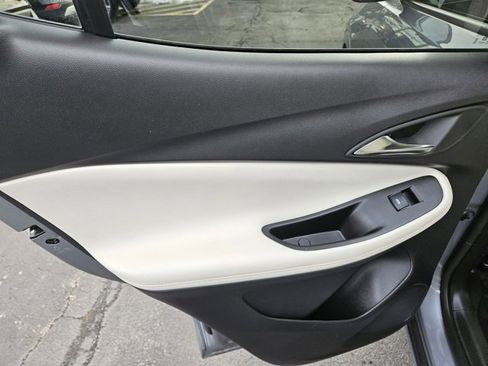 Certified 2024 Buick Encore GX Avenir image 17