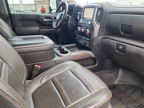 Used 2022 GMC Sierra 3500 Denali image 20