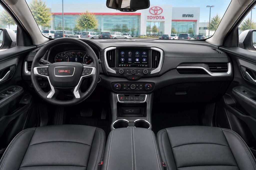 Used 2024 GMC Terrain SLT AWD/4WD image 12