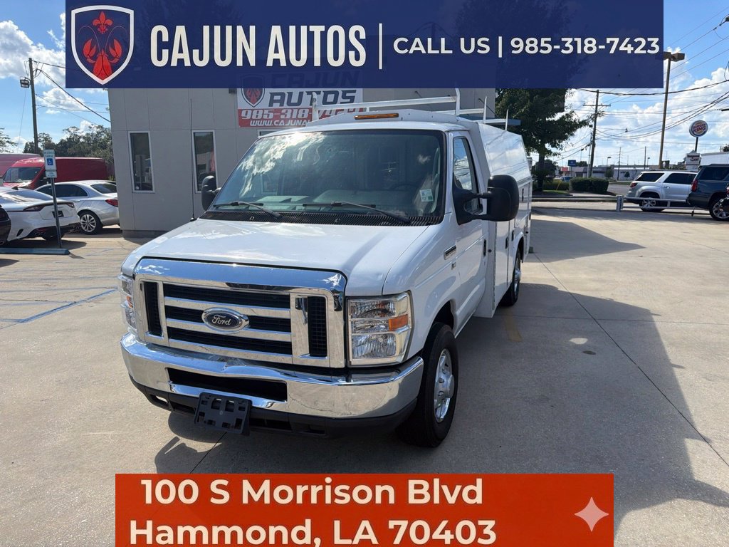 Used 2018 Ford E-350 and Econoline 350 Super Duty RWD image 3
