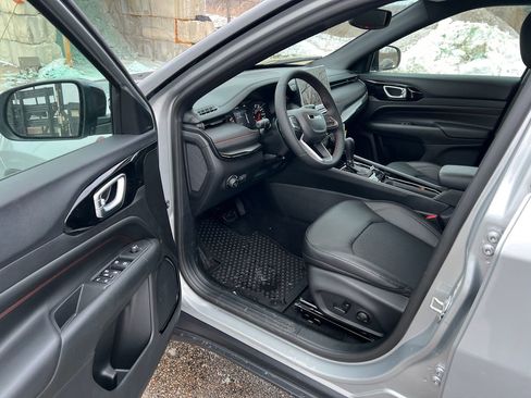 New 2026 Jeep Compass Trailhawk image 14