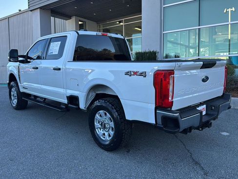 Used 2024 Ford F250 XLT image 3