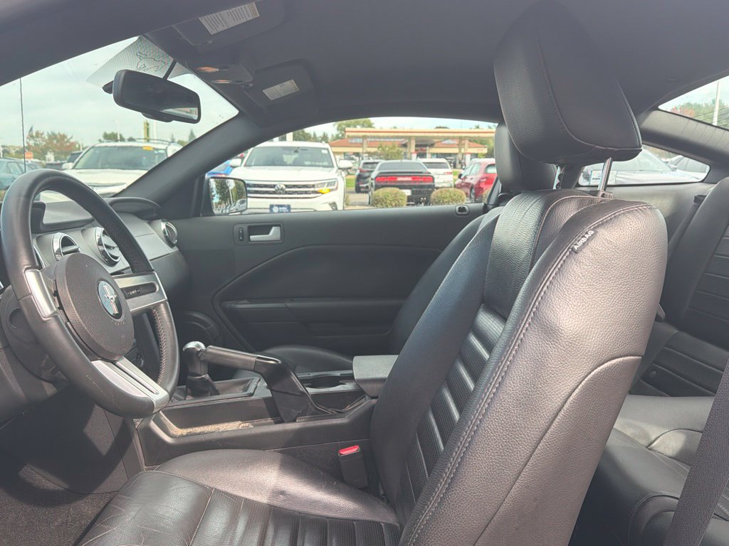 Used 2008 Ford Mustang GT RWD image 10