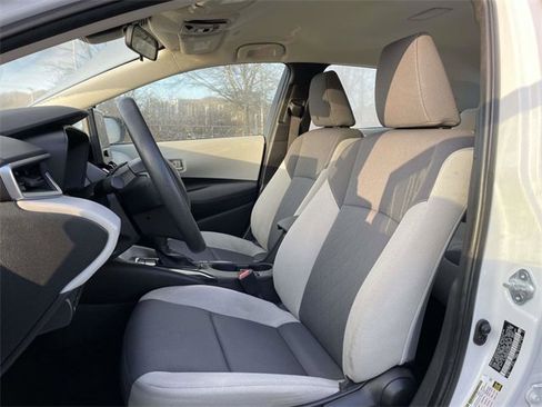Used 2023 Toyota Corolla LE w/ LE Convenience Package image 19