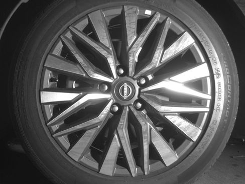 Used 2025 Nissan Altima 2.5 SV FWD image 9
