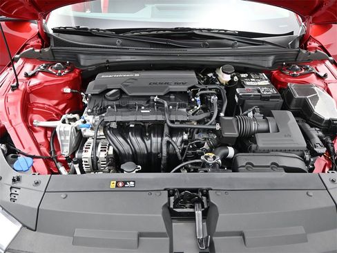 New 2025 Kia K4 LXS image 12