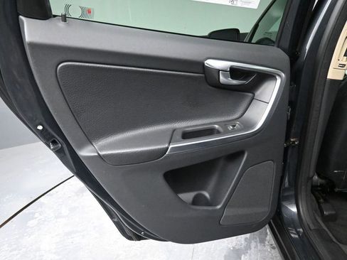 Used 2012 Volvo XC60 T6 AWD/4WD image 23