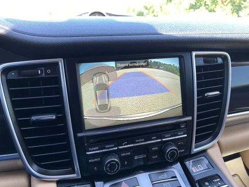 Used 2015 Porsche Panamera w/ Premium Package RWD image 13