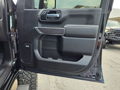 Used 2022 Chevrolet Silverado 2500 LTZ w/ LTZ Plus Package AWD/4WD image 37