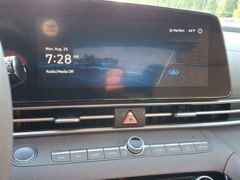 Certified 2023 Hyundai Elantra SEL w/ Convenience Package FWD image 18