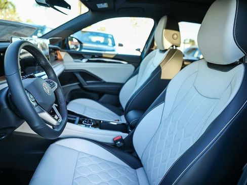 New 2026 Volkswagen Tiguan SEL R-Line image 27