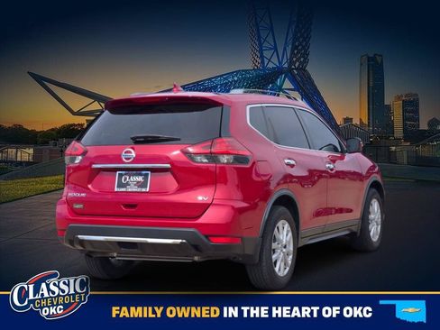 Used 2017 Nissan Rogue SV w/ SV Premium Package FWD image 7