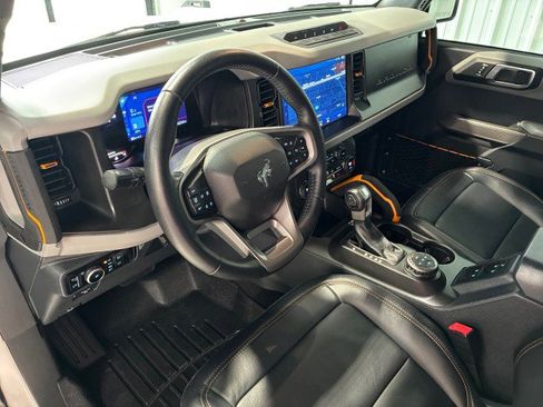 Used 2023 Ford Bronco Badlands AWD/4WD image 9