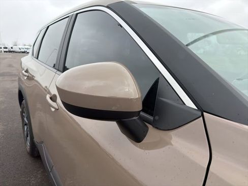 Used 2024 Nissan Rogue SV image 4