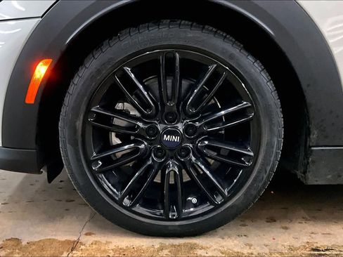 Used 2022 MINI Cooper S image 12
