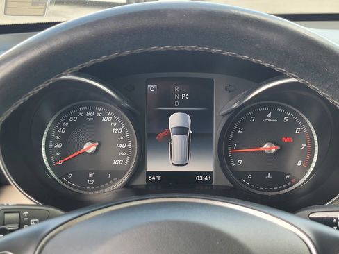 Used 2019 Mercedes-Benz GLC 300 image 27