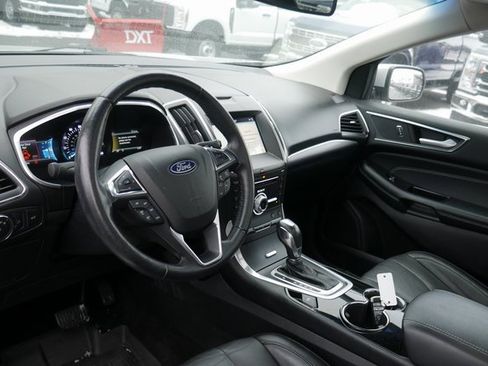 Used 2018 Ford Edge Titanium w/ Equipment Group 301A image 17