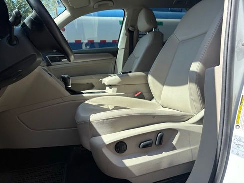 Used 2019 Volkswagen Atlas SE FWD image 8