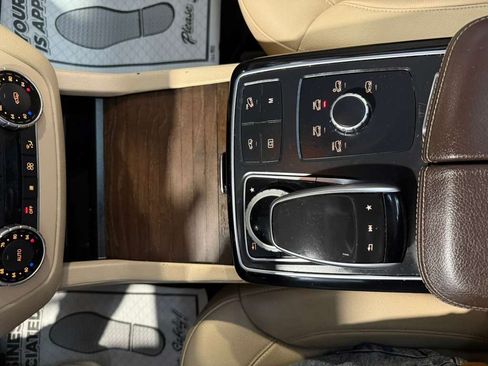 Used 2019 Mercedes-Benz GLS 450 4MATIC image 19