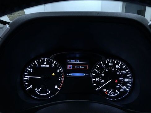 Used 2017 Nissan Pathfinder SV w/ SV Cold Weather Package image 30