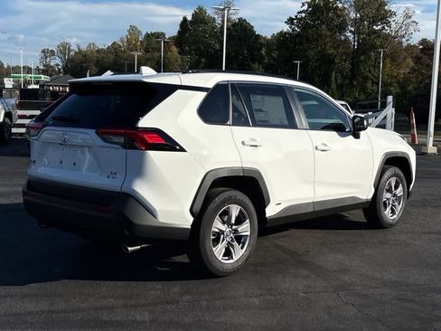 New 2025 Toyota RAV4 LE image 3