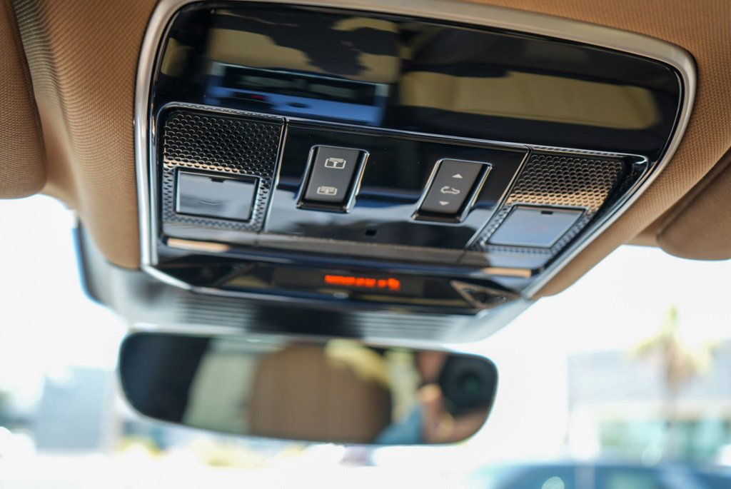 New 2026 Land Rover Range Rover SE AWD/4WD image 14