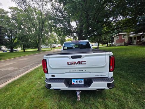 Used 2019 GMC Sierra 1500 Denali w/ Denali Ultimate Package AWD/4WD image 14
