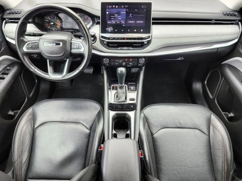 Used 2022 Jeep Compass Latitude AWD/4WD image 12