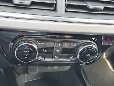 New 2026 Chevrolet Trax LT w/ Driver Confidence Package FWD image 20
