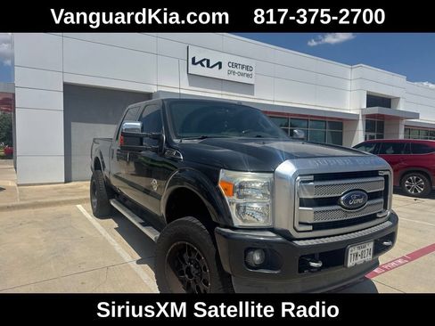 Used 2015 Ford F250 Platinum w/ FX4 Off-Road Package AWD/4WD image 4