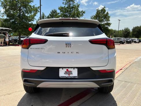 Used 2025 Buick Encore GX Preferred FWD image 7