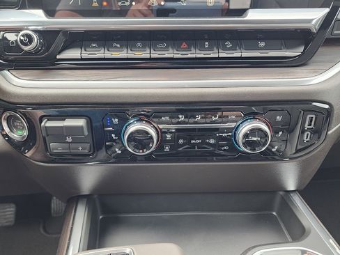 New 2026 GMC Sierra 1500 SLT w/ SLT Premium Plus Package AWD/4WD image 29