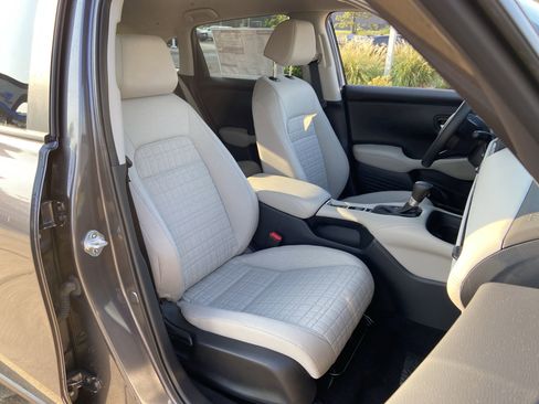 New 2026 Honda HR-V LX image 22