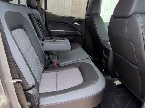 Used 2020 Chevrolet Colorado Z71 image 27