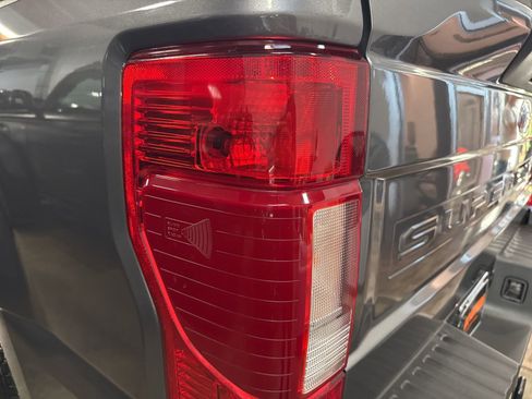 Used 2021 Ford F250 XLT AWD/4WD image 18