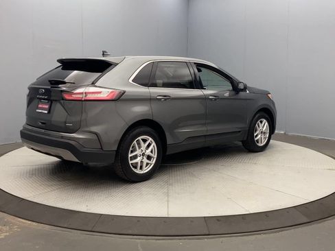 Used 2024 Ford Edge SEL AWD/4WD image 5