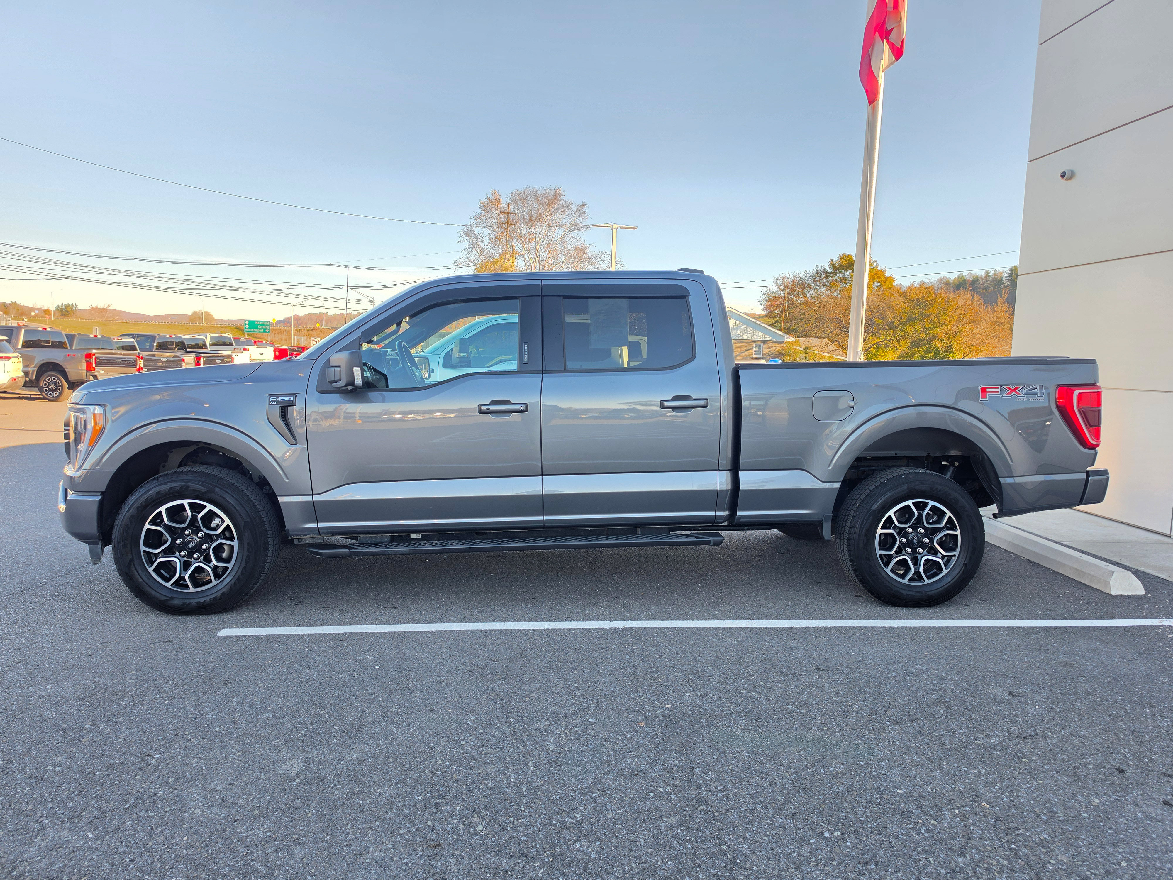 Used 2022 Ford F150 XLT w/ Equipment Group 302A High AWD/4WD image 7