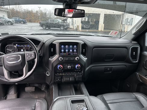 Used 2022 GMC Sierra 2500 Denali image 14
