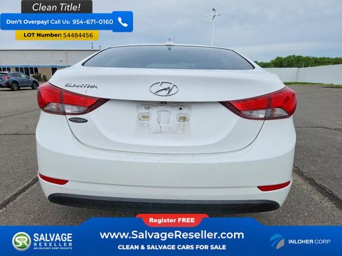 Used 2015 Hyundai Elantra SE w/ Option Group 02 FWD image 8