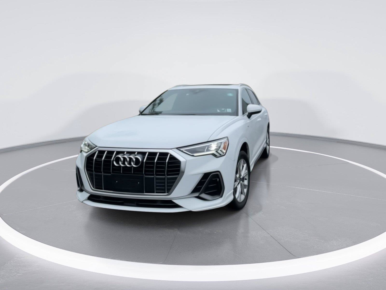 Used 2025 Audi Q3 2.0T Premium AWD/4WD image 4
